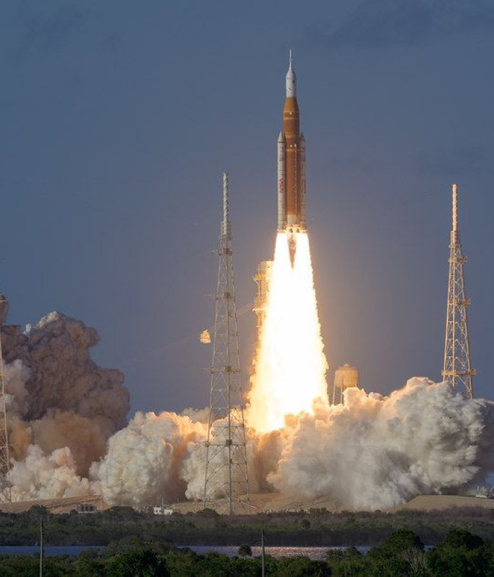 Artemis II: Επιτυχημένη η ιστορική εκτόξευση για την επιστροφή της ανθρωπότητας στη Σελήνη!
