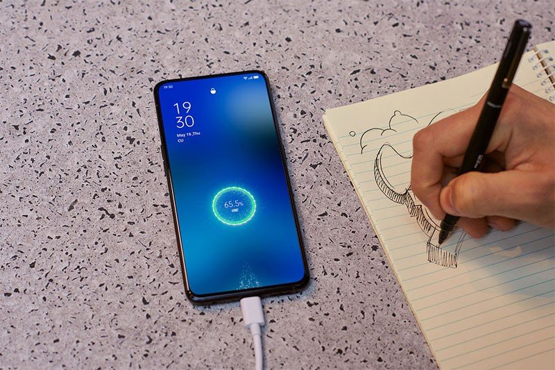 Η τεχνολογία φόρτισης SuperVOOC της Oppo φτάνει πλέον τα 65W! |  Η τεχνολογία φόρτισης SuperVOOC της Oppo φτάνει πλέον τα 65W! |