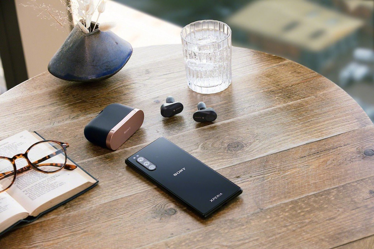 Sony Xperia 5: Το νέο "compact" smartphone με κορυφαία οθόνη CinemaWide |  Sony Xperia 5: Το νέο "compact" smartphone με κορυφαία οθόνη CinemaWide |