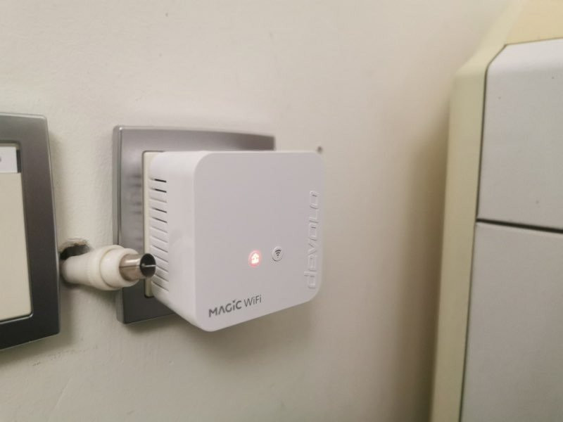 devolo Magic 1 WiFi mini: Διακριτικό και ιδανικό για επέκταση του WiFi σε όλο το σπίτι | 