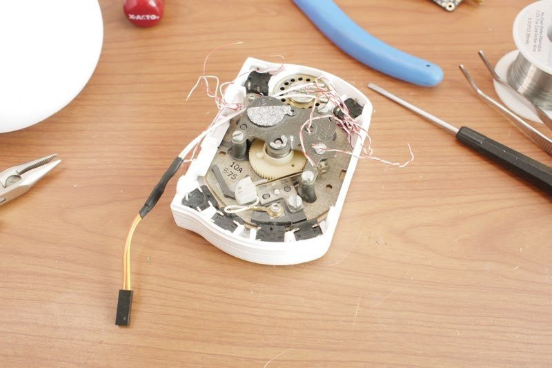 Και αυτό είναι ένα κινητό τηλέφωνο με καντράν... | 