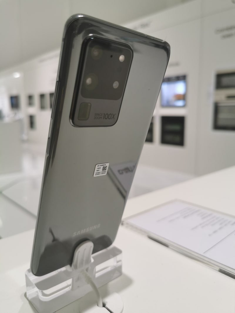 Samsung Galaxy S20 Ultra: Η κορυφαία οθόνη όλων των εποχών [+ hands-on] | 