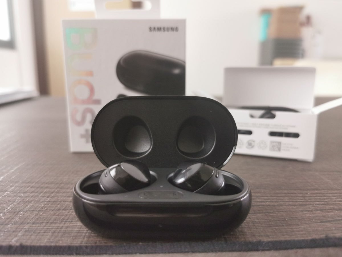 Samsung Galaxy Buds+: Σημαντικά βελτιωμένα με μεγάλη αυτονομία! [Review] | 