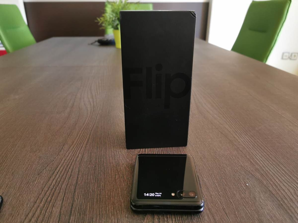 Samsung Galaxy Z Flip: Δύο εβδομάδες παρέα με το αναδιπλούμενο clamshell [Review] | 