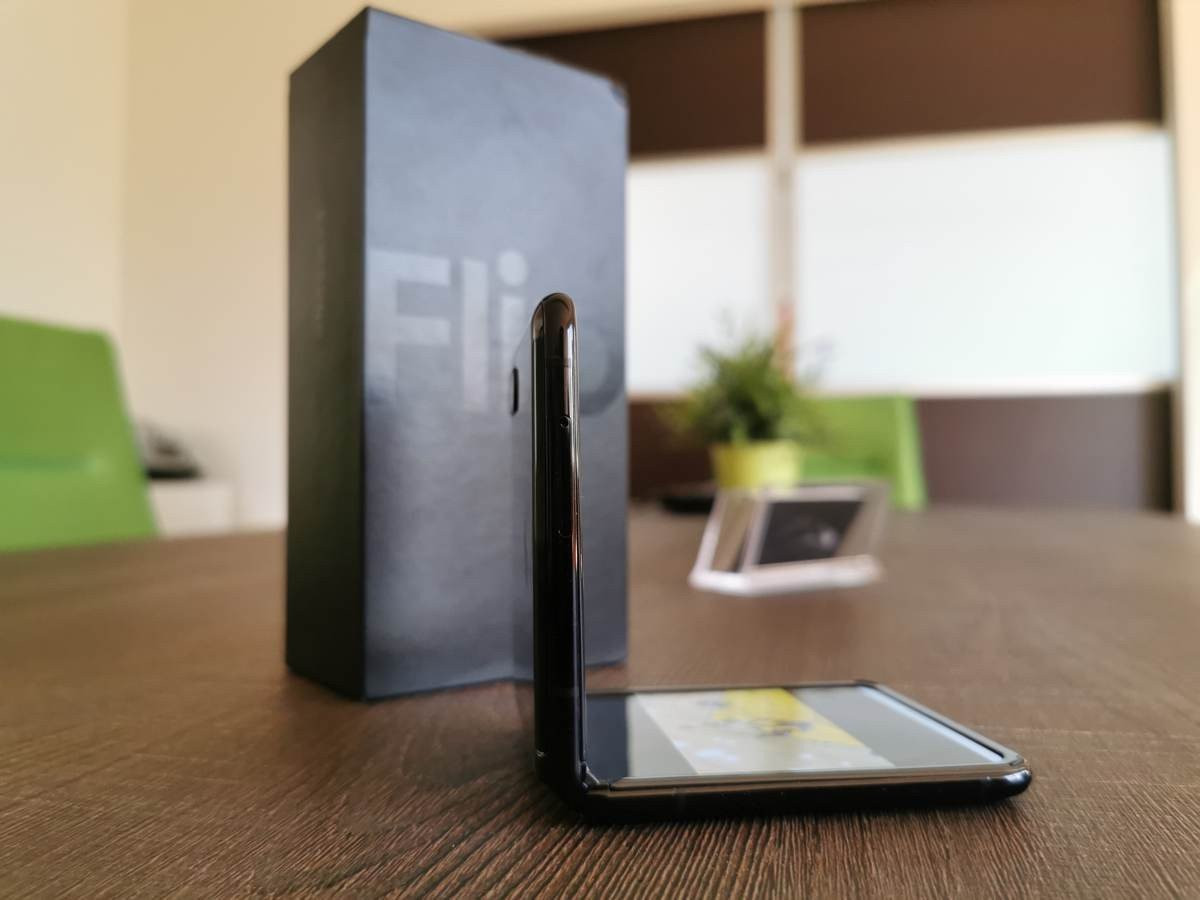Samsung Galaxy Z Flip: Δύο εβδομάδες παρέα με το αναδιπλούμενο clamshell [Review] | 
