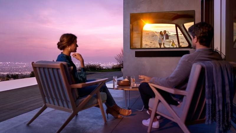 Samsung The Terrace: Η 4K QLED TV της εταιρείας για εξωτερικούς χώρους! | 