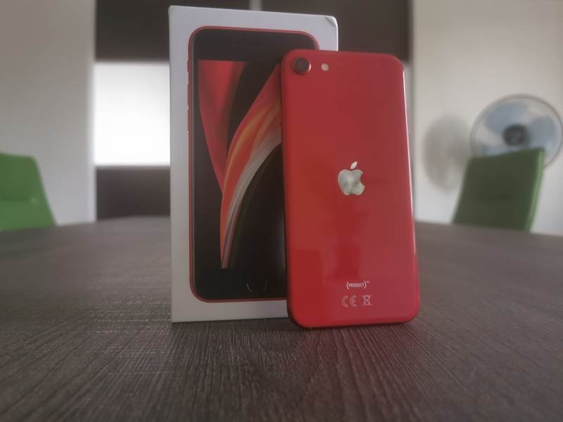 iPhone SE 2020 Review | 