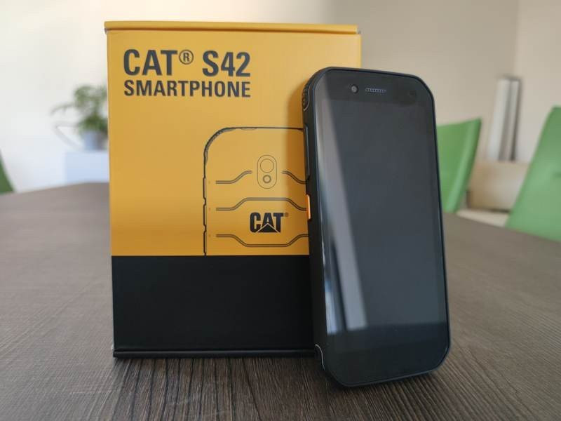 CAT S42 Review | 