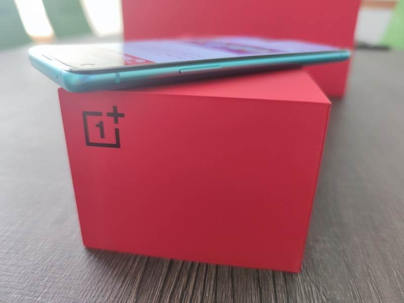 OnePlus 8T Review: Απίστευτη οθόνη, υψηλές επιδόσεις και ταχύτατη φόρτιση | 