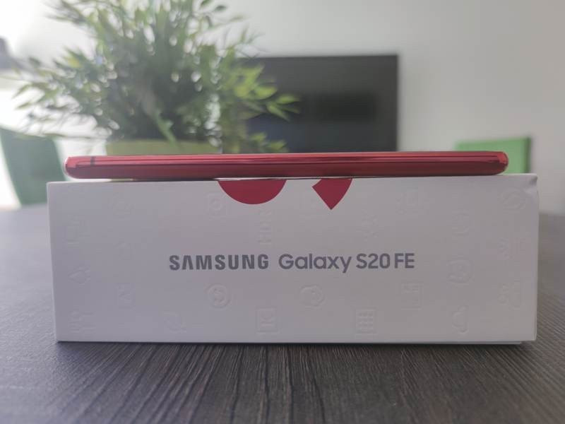 Samsung Galaxy S20 FE Review | 