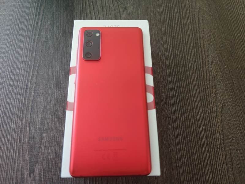 Samsung Galaxy S20 FE Review | 