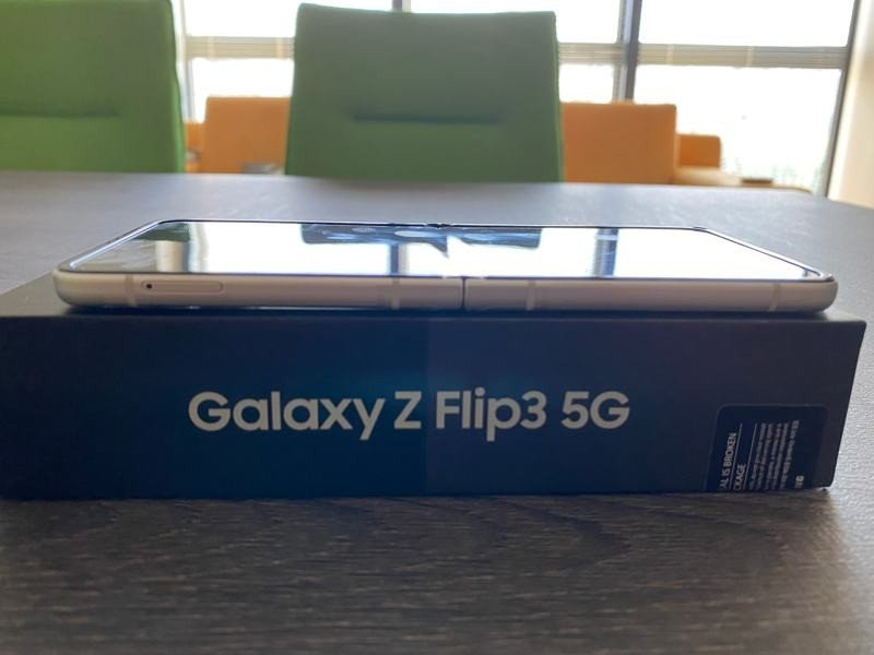 Samsung Galaxy Z Flip3 Review | 
