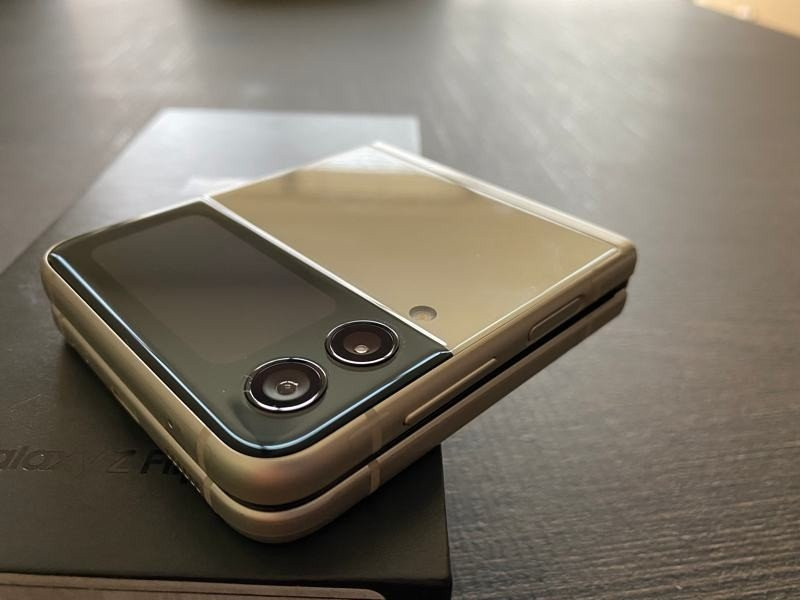 Samsung Galaxy Z Flip3 Review | 