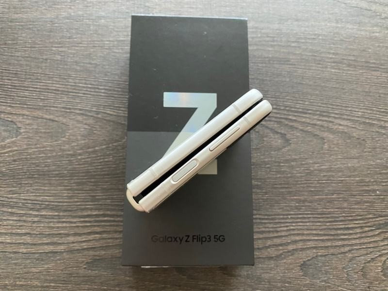 Samsung Galaxy Z Flip3 Review | 