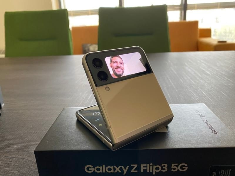 Samsung Galaxy Z Flip3 Review | 
