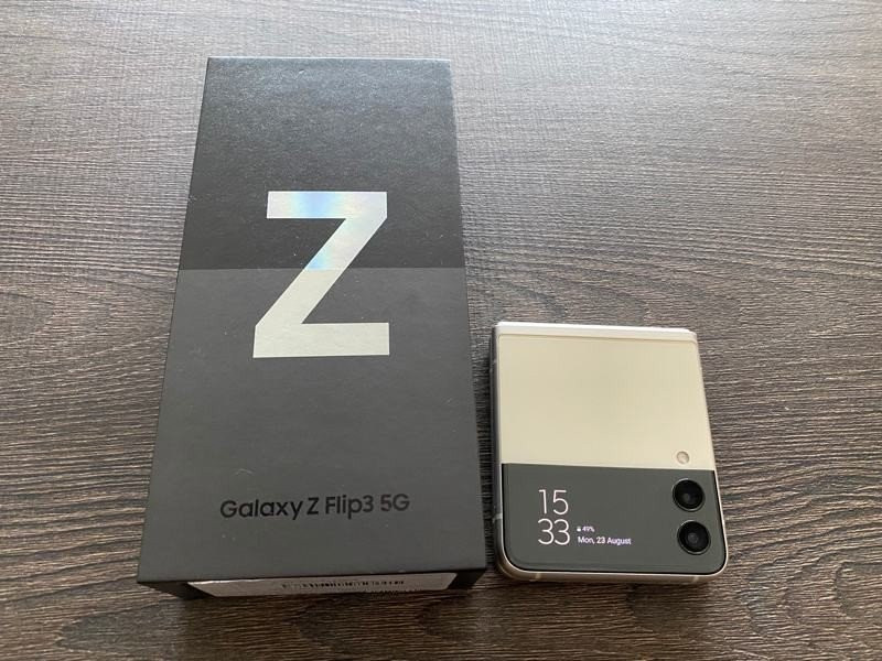 Samsung Galaxy Z Flip3 Review | 